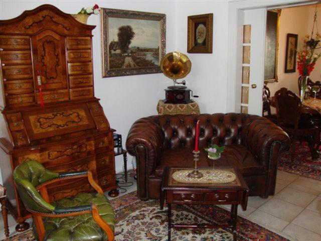 Haus Mooren, Hotel Garni Düsseldorf Esterno foto