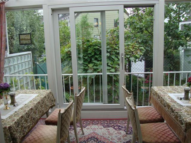 Haus Mooren, Hotel Garni Düsseldorf Esterno foto