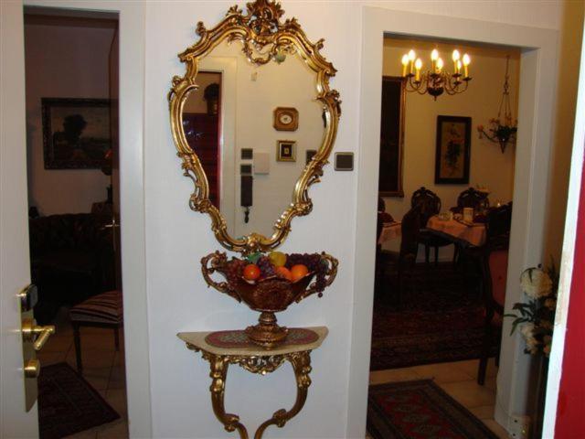 Haus Mooren, Hotel Garni Düsseldorf Esterno foto